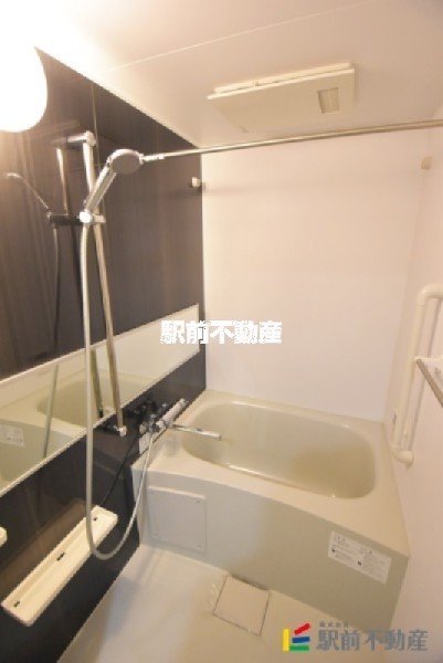 バス・シャワールーム　※同マンション別部屋