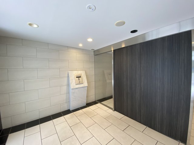 LAV心斎橋WESTの外観写真