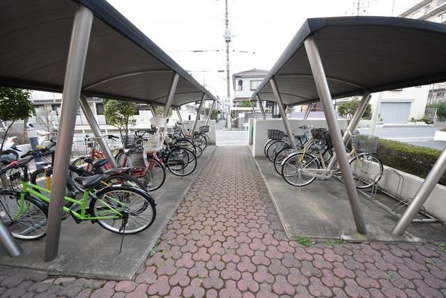 その他　★屋根付きの駐輪場★