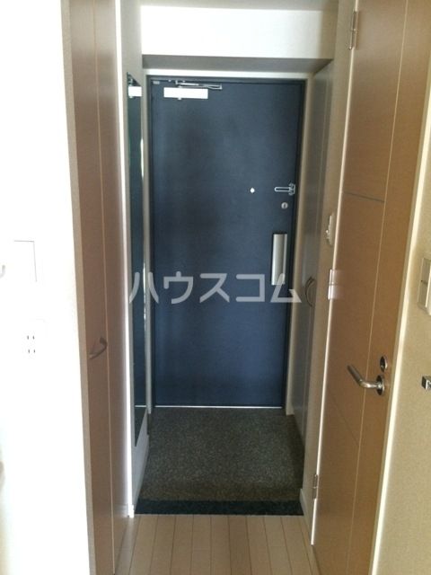 プレサンス名古屋STATIONディーヴァの玄関写真