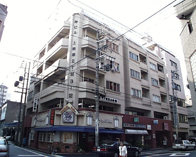 名古屋市中区上前津のマンションの建物外観