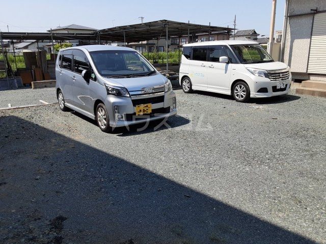 【田園の駐車場】