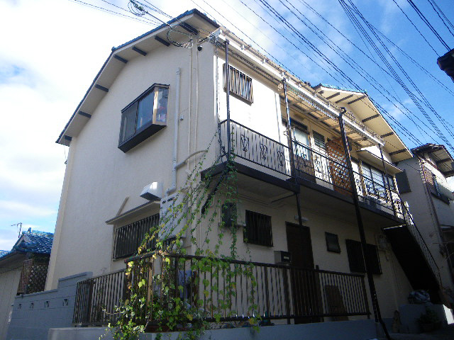 神戸市長田区丸山町のアパートの建物外観