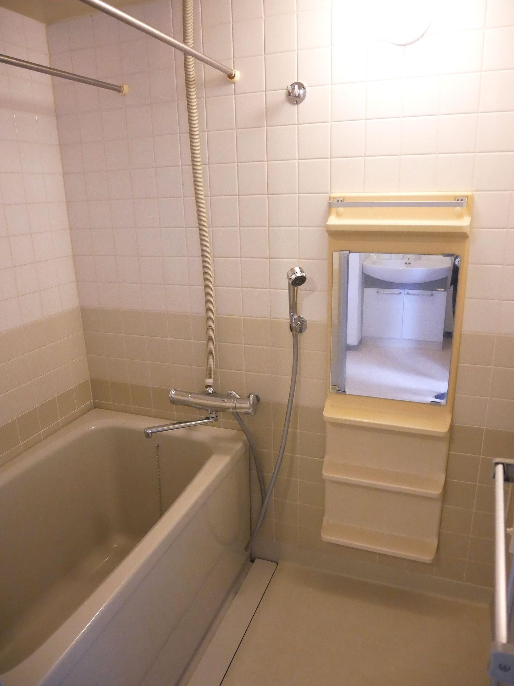 バス・シャワールーム　浴室