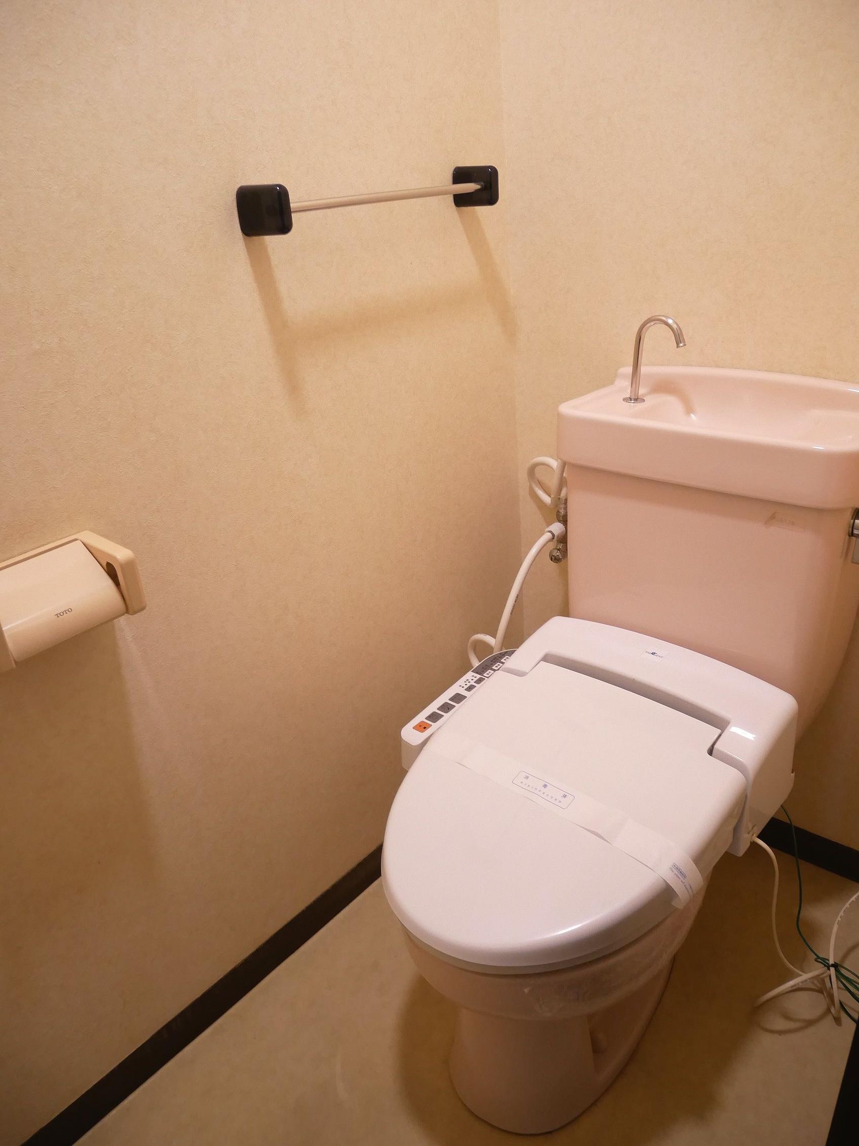 トイレ　トイレ