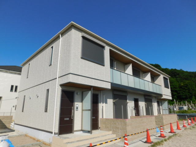 姫路市四郷町東阿保のアパートの建物外観