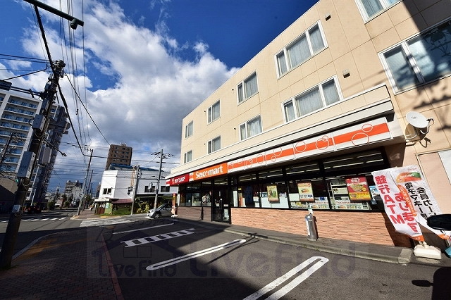 【札幌市豊平区美園九条のマンションのコンビニ】