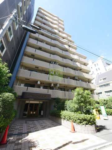 千代田区神田三崎町のマンションの建物外観