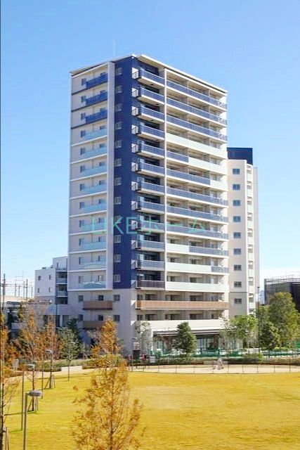 船橋市若松のマンションの建物外観