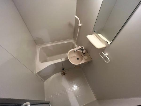 バス・シャワールーム　綺麗な水廻り！