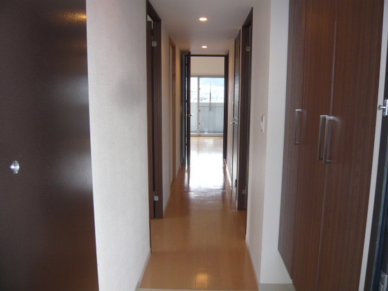 玄関　※別部屋の写真です