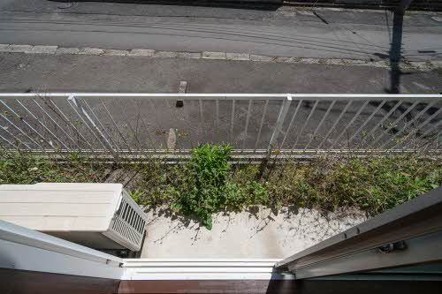 バルコニー　テラス