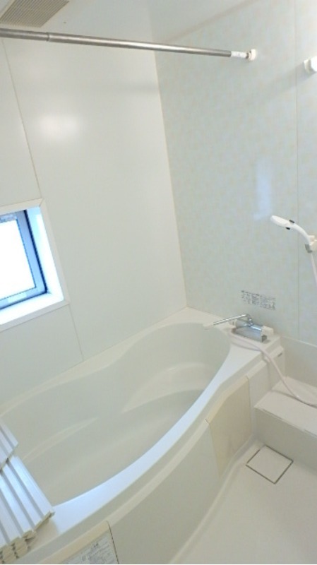 バス・シャワールーム　図面と現状に相違がある場合には現状を優先