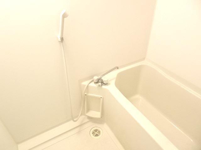 バス・シャワールーム　バス・トイレ別の間取りです（イメージ）