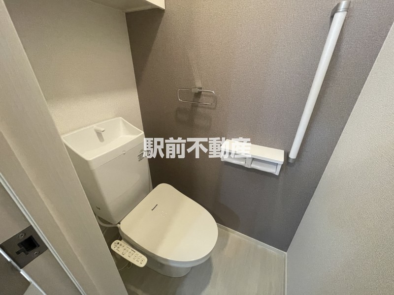 トイレ　同タイプ、別部屋