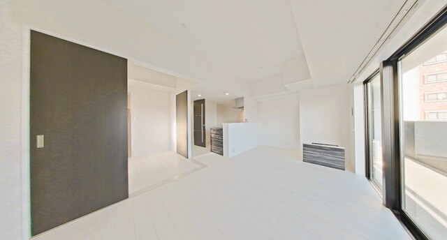 居室・リビング　４０１号の写真となります。