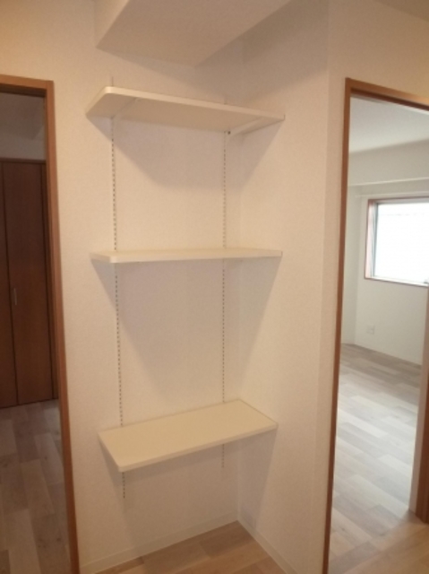 その他設備　棚