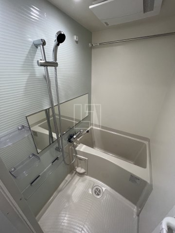 バス・シャワールーム　レジュールアッシュNAMBA　バスルーム