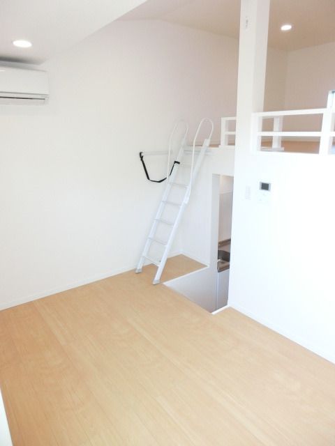 居室・リビング　陽当り良好の洋室です！