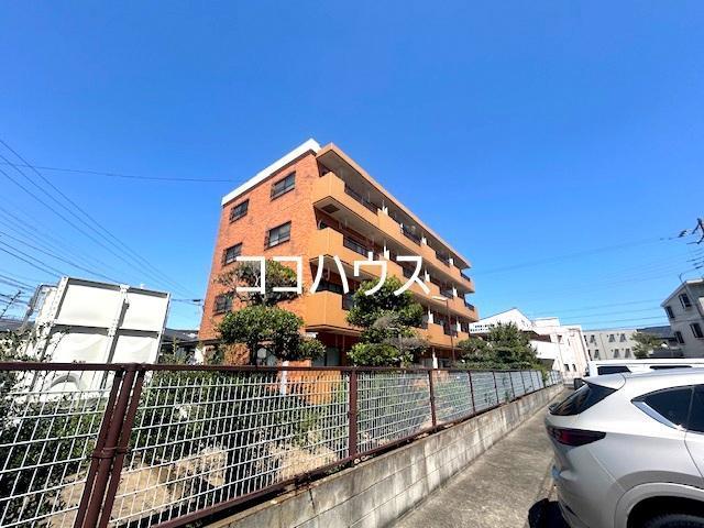 建物外観　南東向きで日当り良好です。