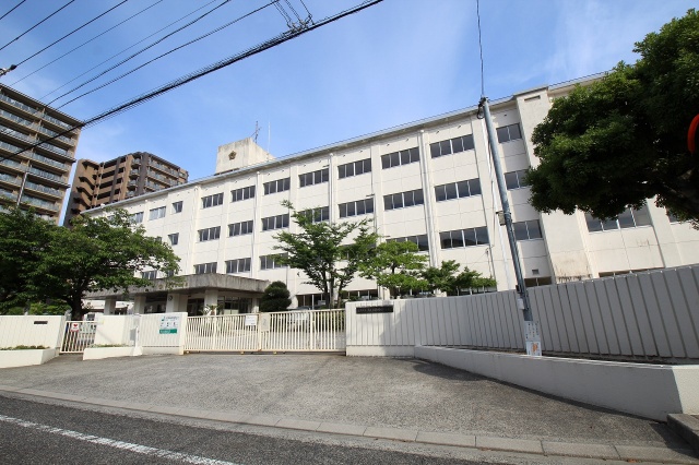 小学校　広島市立井口明神小学校（小学校）まで900m