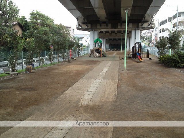 公園　馬絹陸橋下公園（公園）まで290m