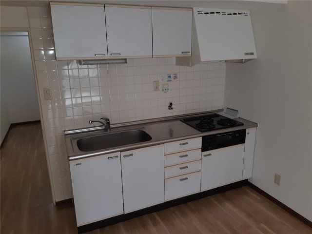 キッチン　※別部屋写真