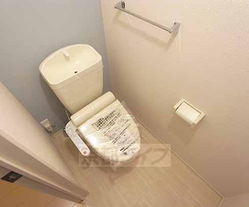 トイレ　ウォシュレット付きのトイレです。