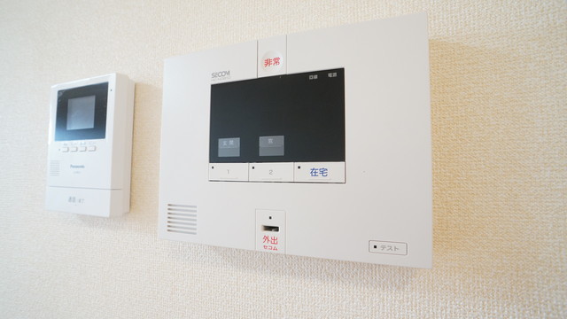 セキュリティ　モニタ付インターホン