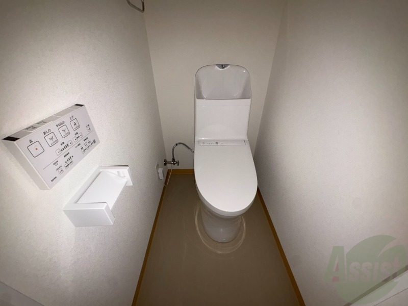 トイレ　トイレです。ウォシュレット付を探している方、おすすめです。