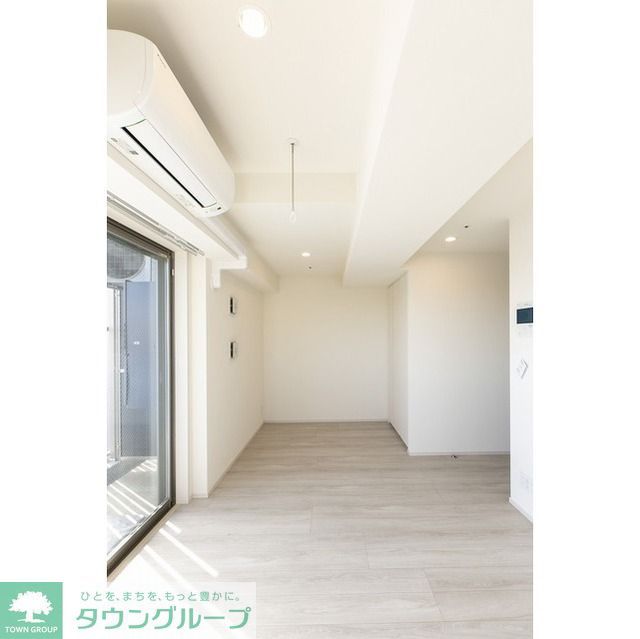 シェフルール新御徒町Iの居間写真