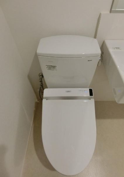 トイレ　＊同タイプ写真