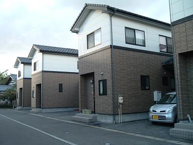 ハイウェイタウン大杉A棟