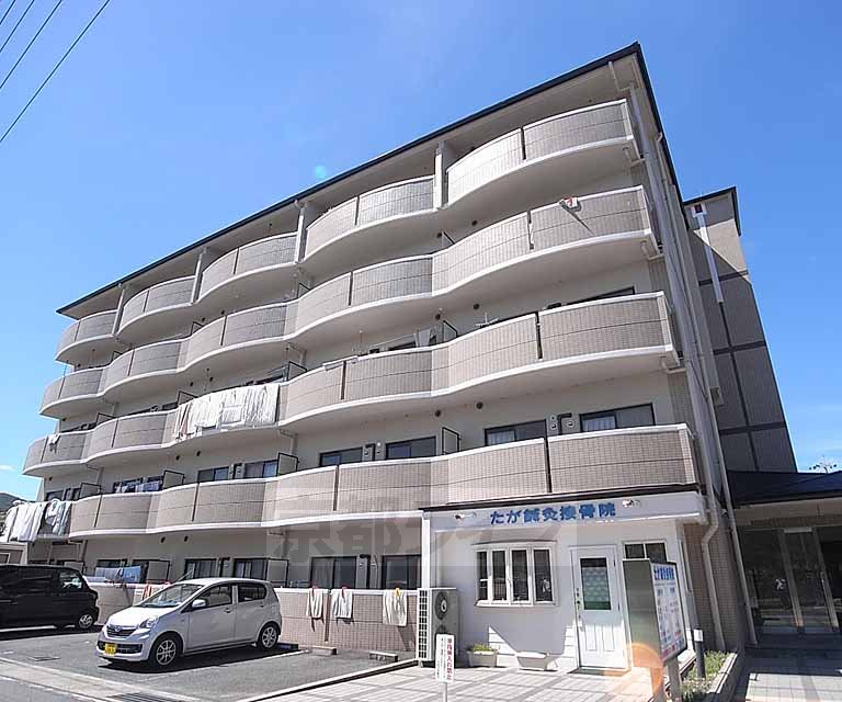 京都市西京区桂上野西町のマンションの建物外観