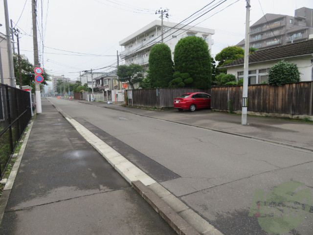 【仙台市青葉区八幡のマンションの駐車場】