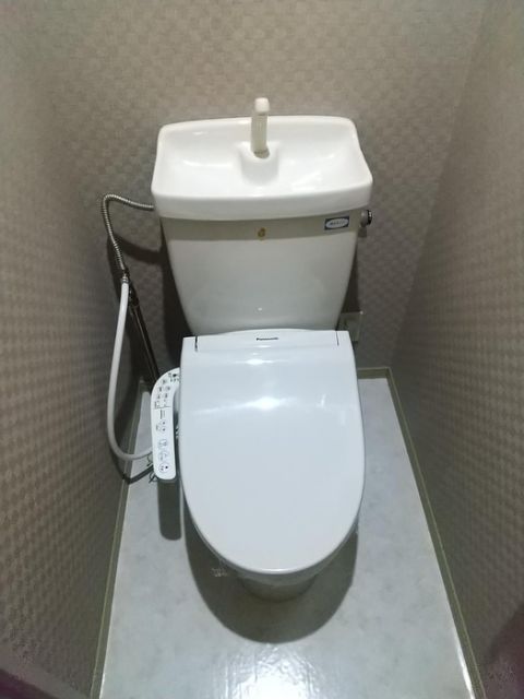 【セジュールスールのトイレ】