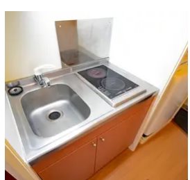 キッチン　ＩＨコンロ付き。