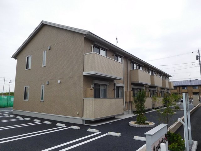 建物外観　南向きで日当たり良好　インターネット無料