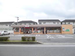 コンビニ　セブンイレブン那珂川片縄5丁目店（コンビニ）まで521m