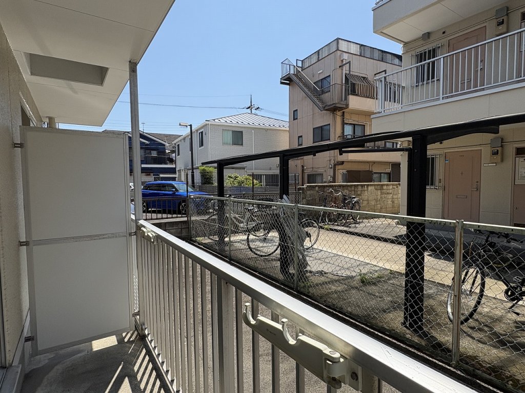 バルコニー　陽当り良好のバルコニー　写真は１Ｆ、募集は２Ｆです。