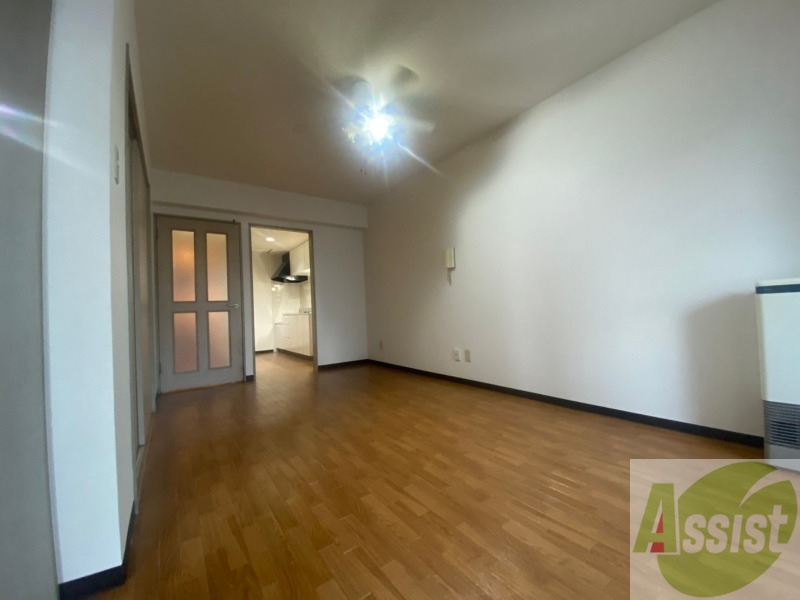 居室・リビング　広くてキレイなお部屋が広がっていて、充実した生活が送れそう。