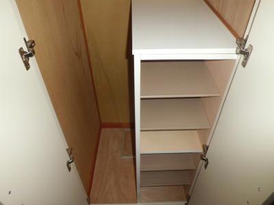 収納　靴だけじゃなく傘や靴べらも入る玄関収納。