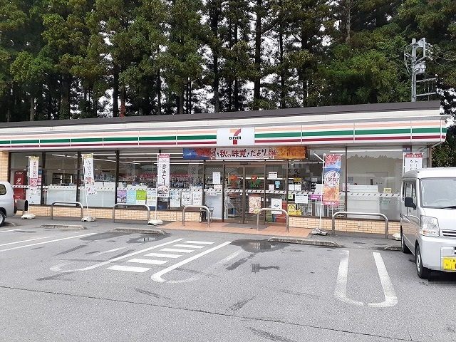 コンビニ　セブンイレブン日光森友店（コンビニ）まで600m