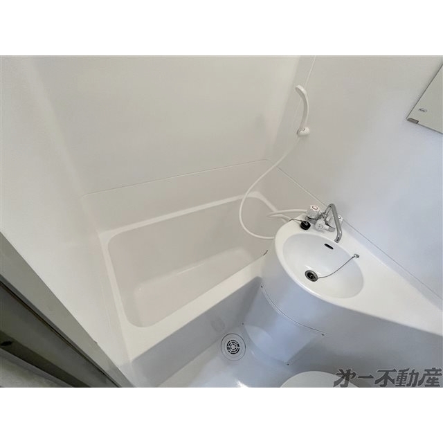 バス・シャワールーム　バスルーム