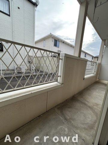 バルコニー　陽当たり良好なバルコニーです
