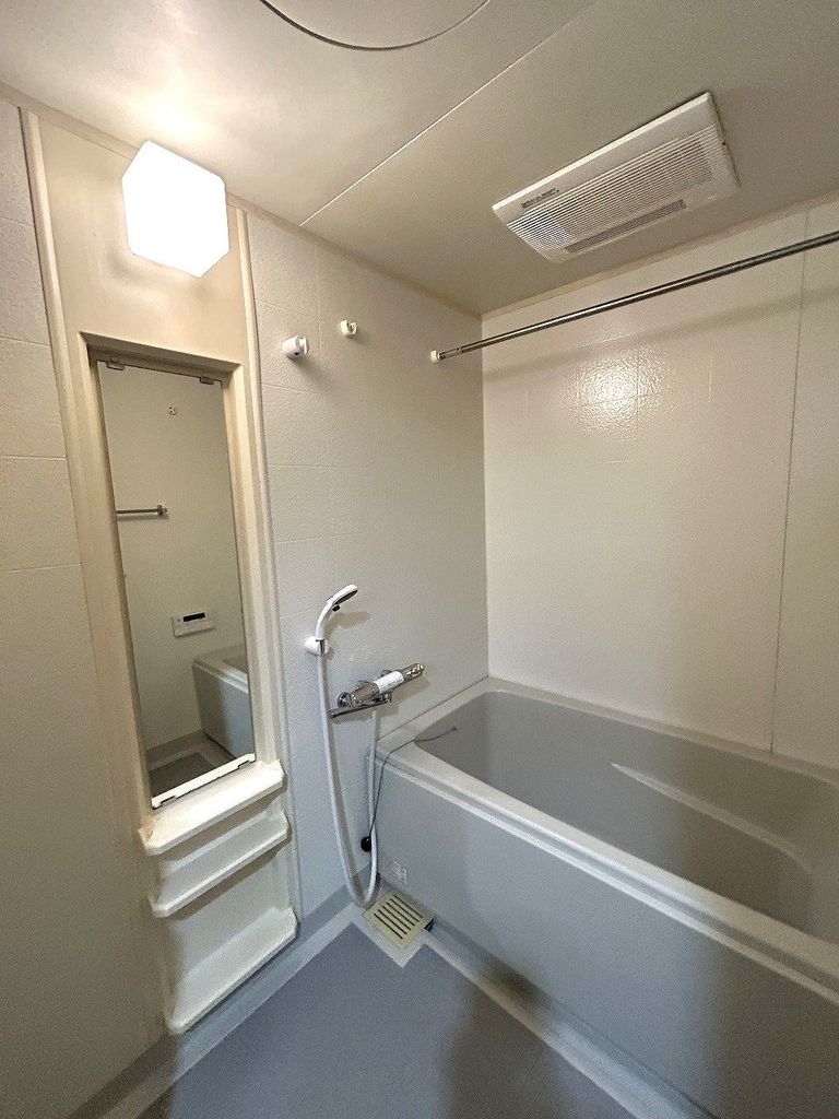 バス・シャワールーム　浴室