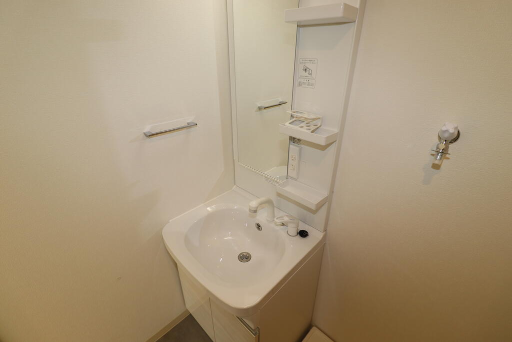 洗面設備　同物件別号室の写真