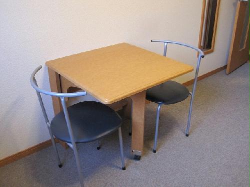 その他　折り畳みテーブル　椅子