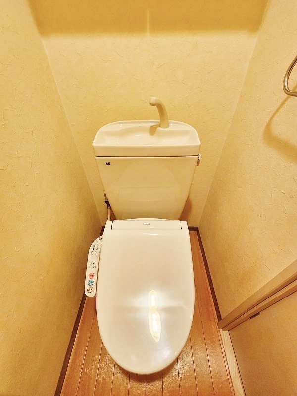 トイレ　★温水洗浄便座★