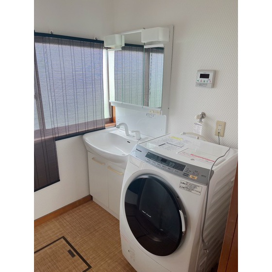 洗面設備　洗濯機はございません